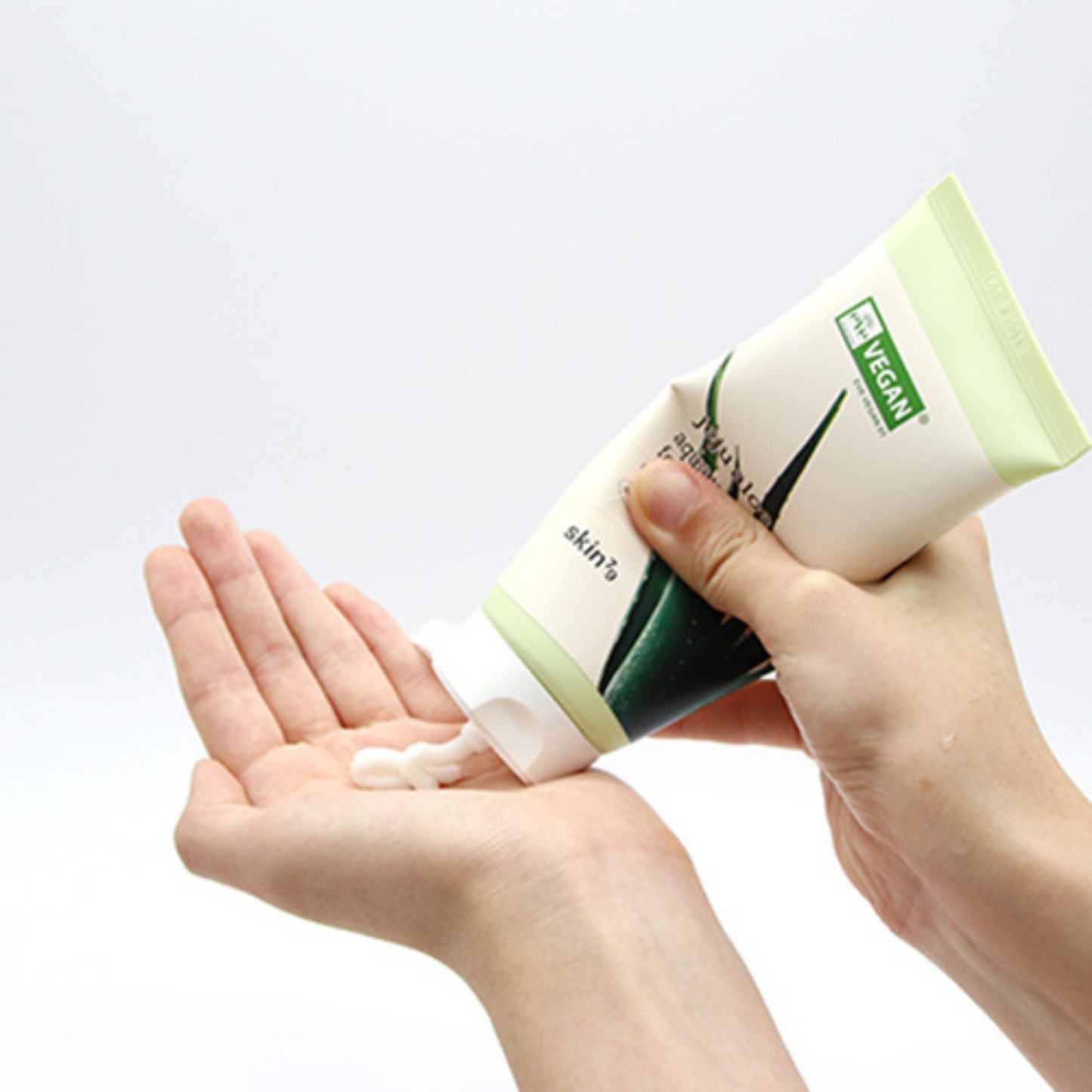 Limpiador acuoso en espumaJeju Aloe vegan 150 ml