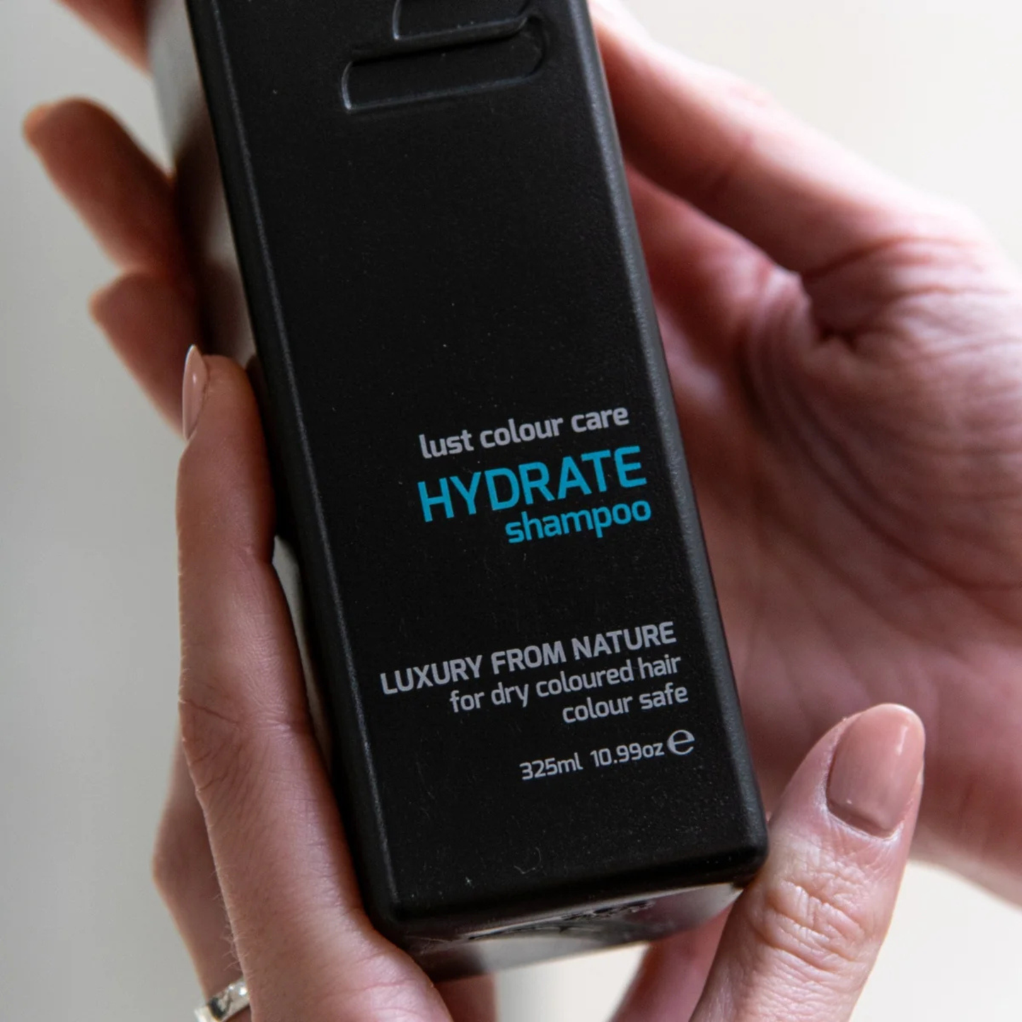 Lust Hydrate Shampoo - 325ml