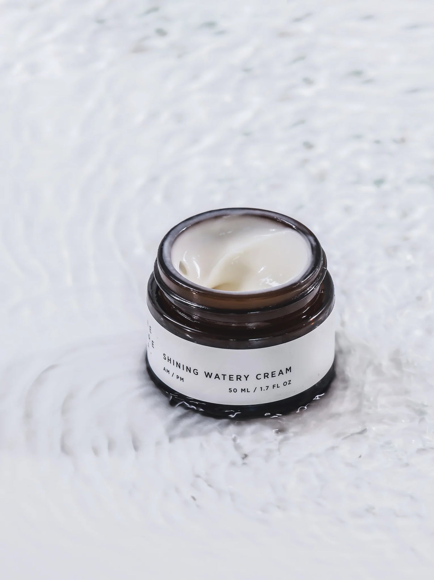 Shining Watery Cream | Crema Facial